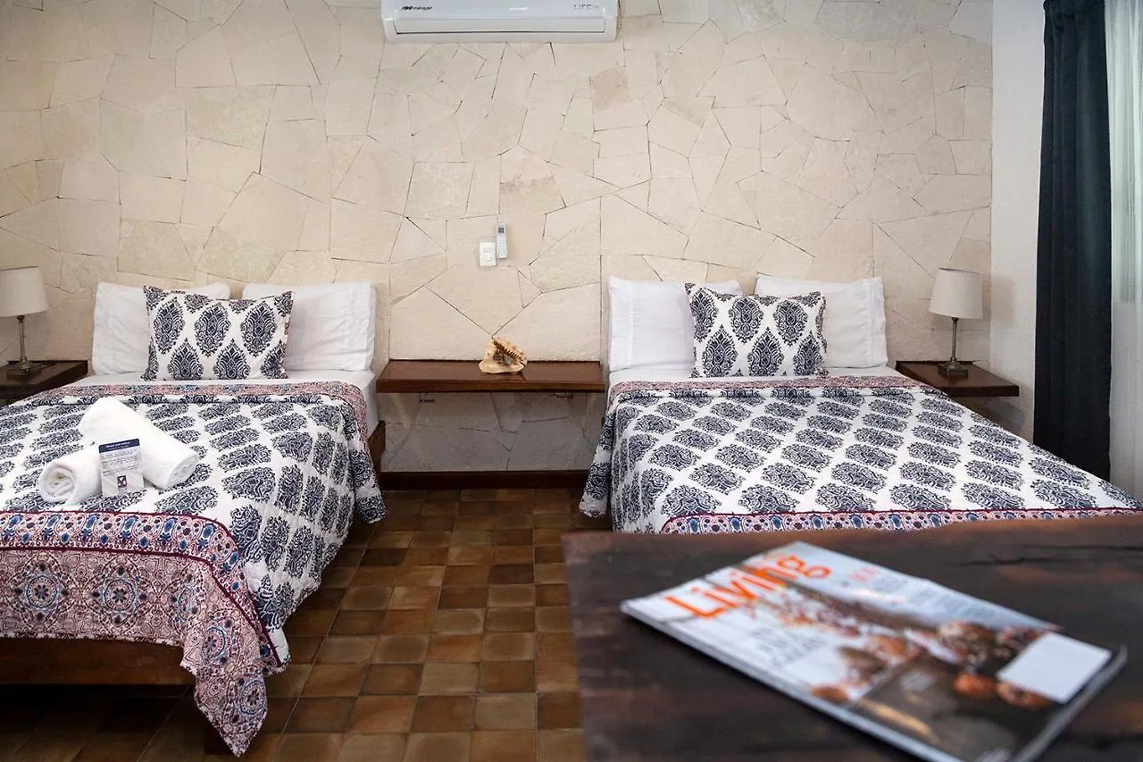 פוארטו מורלוס Hotel Amar Inn 2*, פוארטו מורלוס