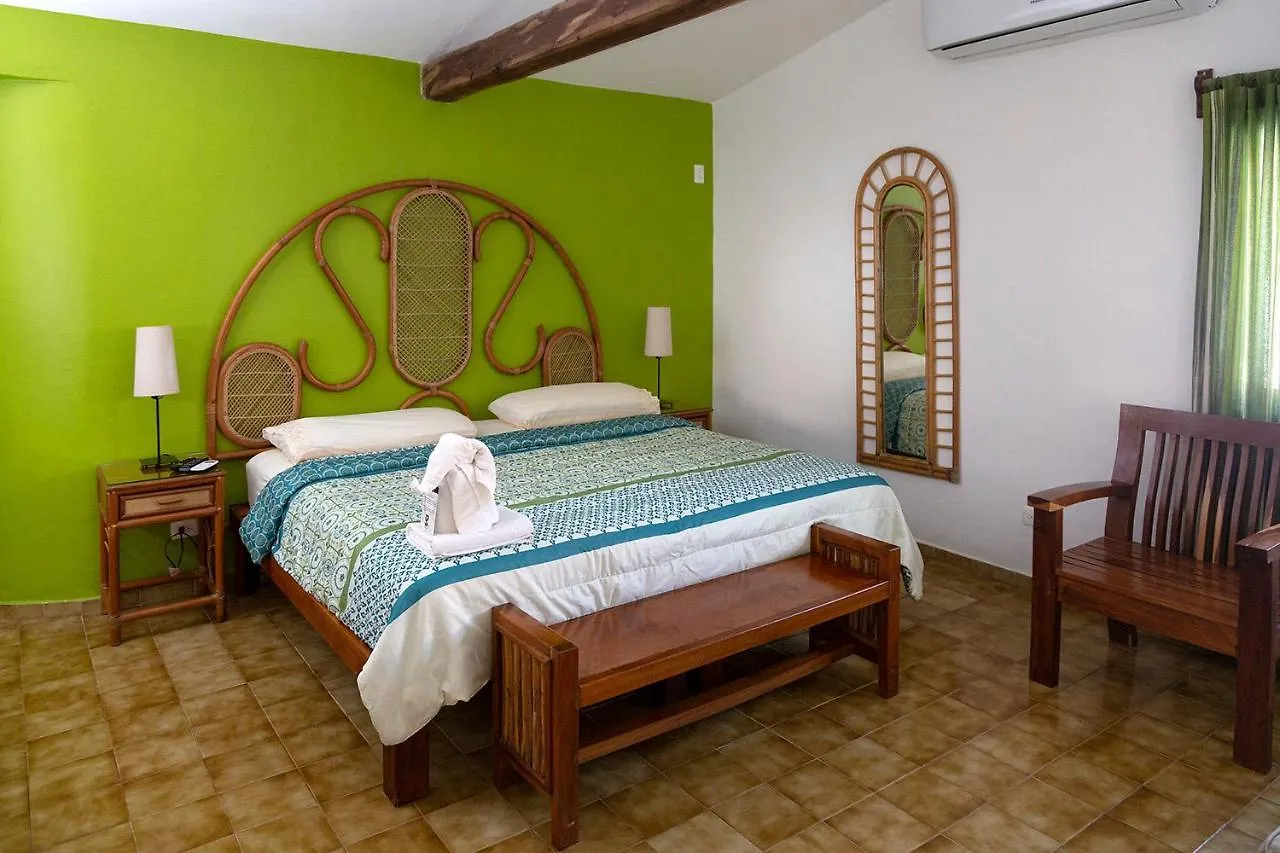 פוארטו מורלוס Hotel Amar Inn  פוארטו מורלוס