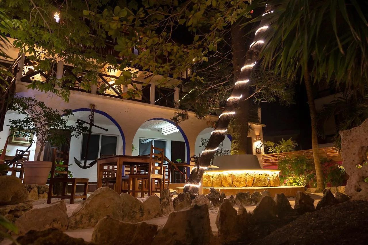 פוארטו מורלוס Hotel Amar Inn 2*, פוארטו מורלוס