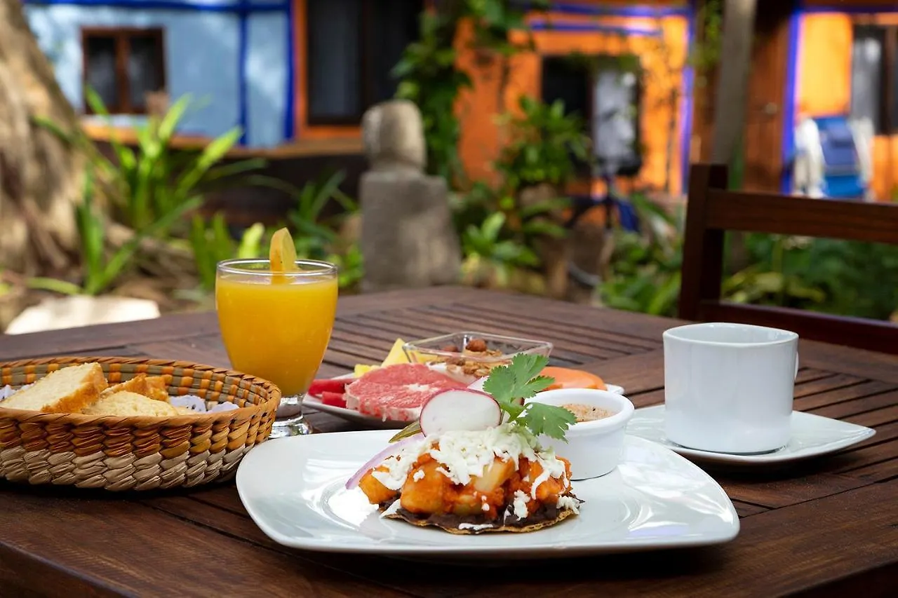 Hotel Amar Inn Puerto Morelos