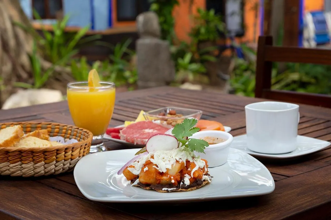 Hotel Amar Inn Puerto Morelos